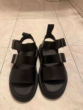 Dr. Martens Gryphon Clyde Sandals